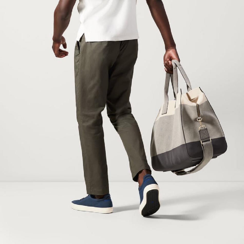 Men's Rothy's The RS02 Sneakers Navy | UAUND16315