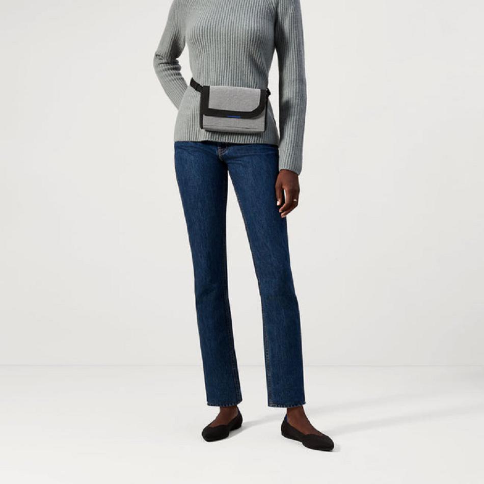 Women's Rothy's The Belt Bag Crossbody Bags Grey / White | FAUUI18131