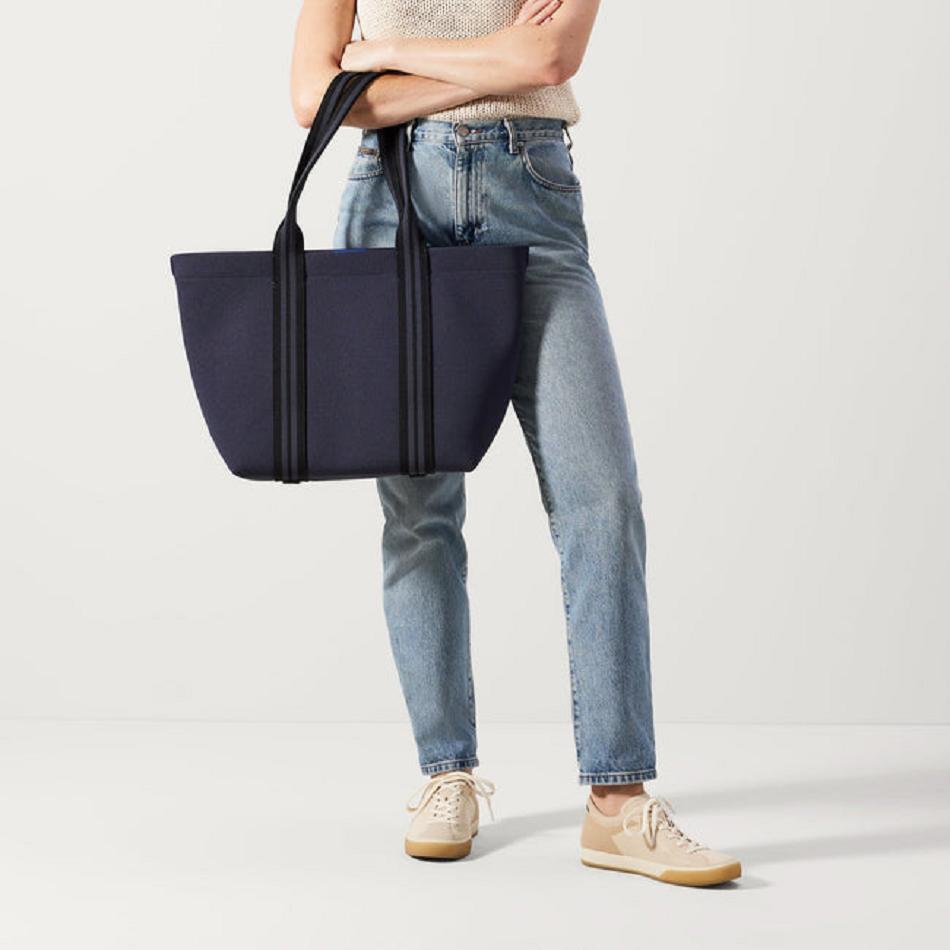 Women's Rothy's The Essential Tote Bags Navy | QAUWA10315