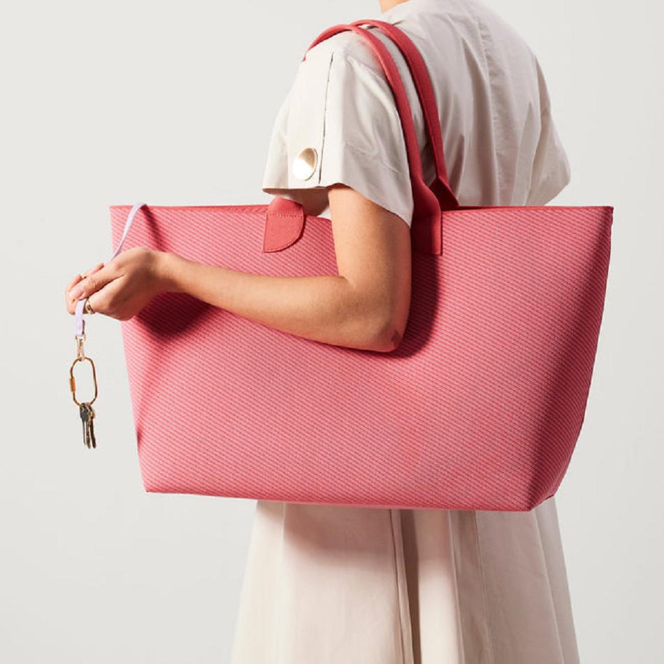 Women's Rothy's The Lightweight Mega Tote Bags Pink | MAUHR67024