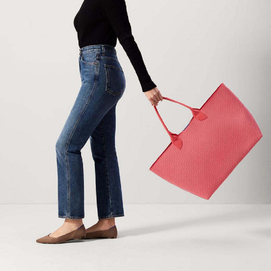 Women's Rothy's The Lightweight Mega Tote Bags Pink | MAUHR67024