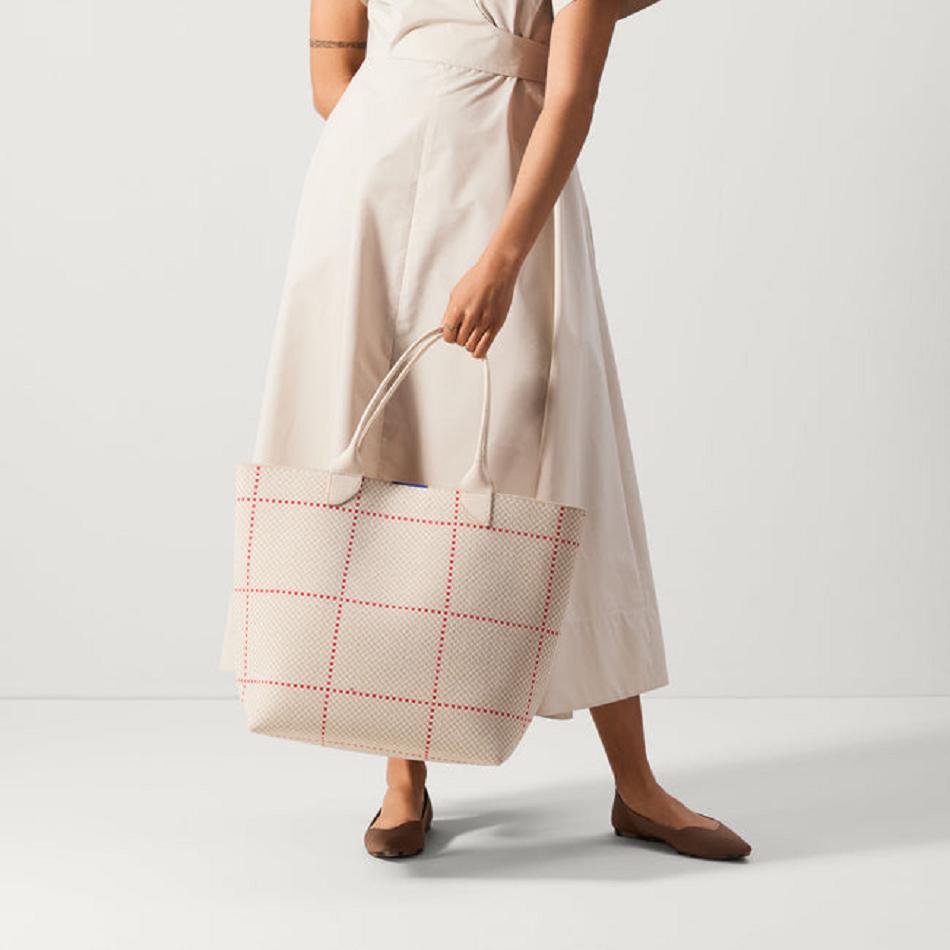 Women's Rothy's The Lightweight Tote Bags White | AUXMI84466